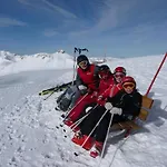 בית נופש Kleine U In By Interhome