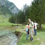 בית נופש Kleine U In By Interhome